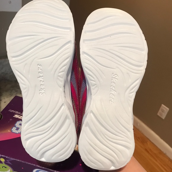 Brand new sketchers lights kids size 13 - Picture 3 of 3